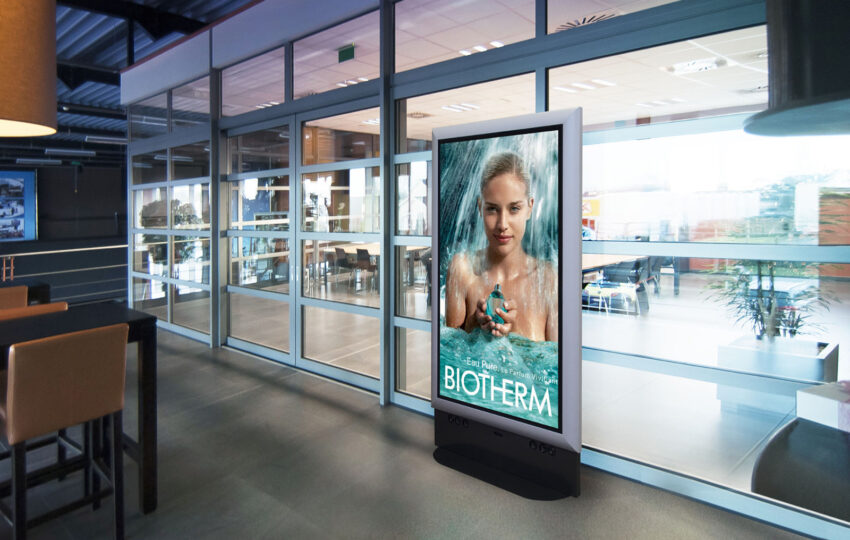 Totem multimediali: il punto d’incontro tra design e comunicazione digitale