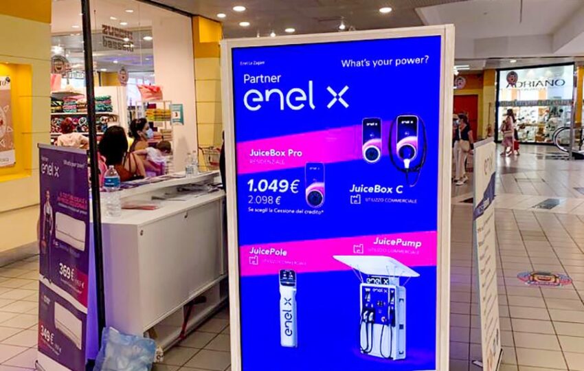 enelx_piazzaanna_03_sbiancamento totem