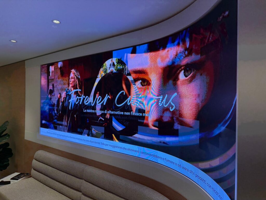 IQOS Boutique a Milano - Ledwall