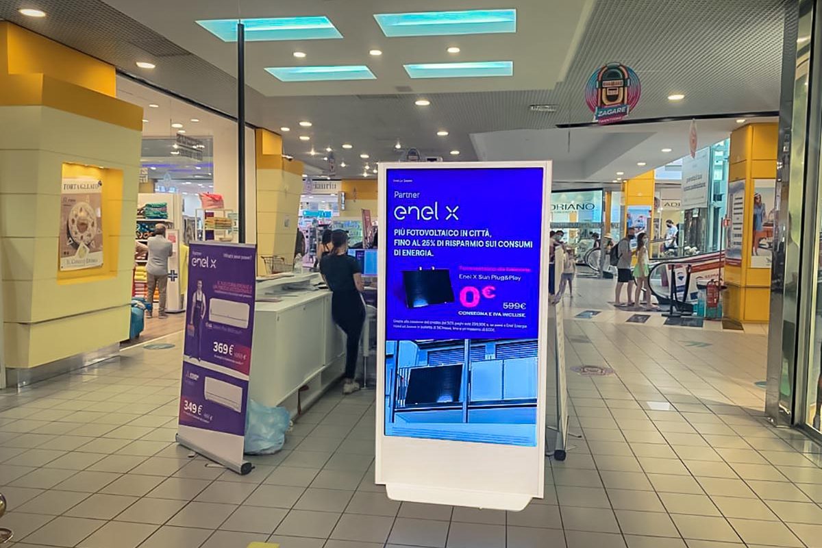 enelx_piazzaanna_cover_sbiancamento totem